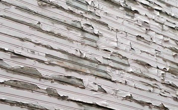 How to Deal With Siding Storm Damage
